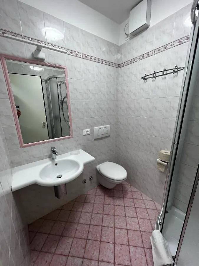 Apartment Cornicello With Pool By Glam Bardolino